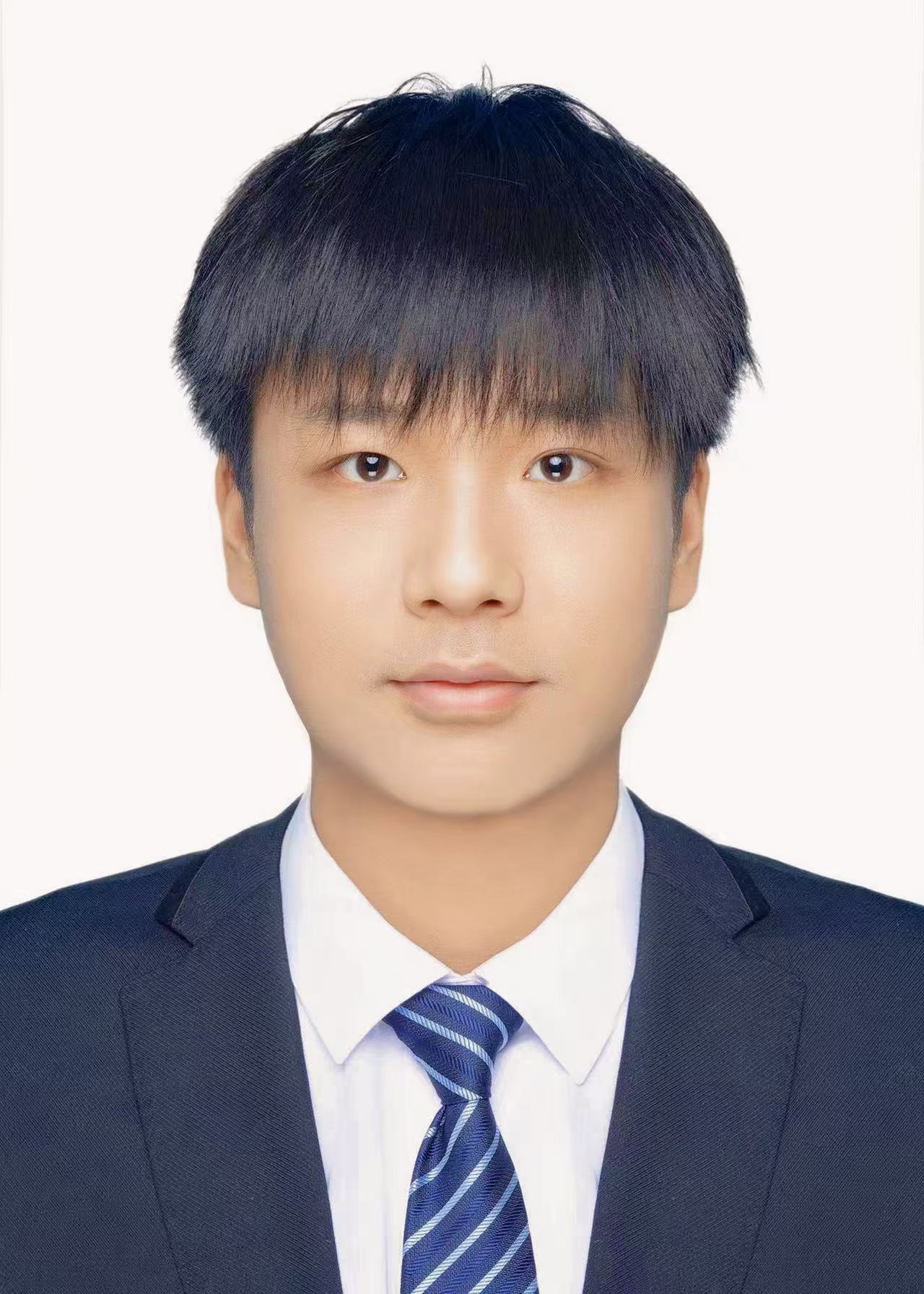 李浚哲